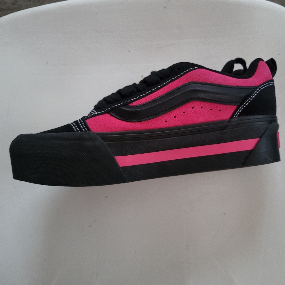 Vans Women's Bold Black and Pink Sneakers - Picture 11 of 11